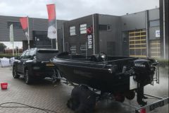 Boot-Marnix-op-trailer-aan-auto