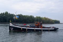 sleepboot WAMANDAI 3 varen