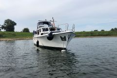 Motorboot NEPTUNES 107 varen