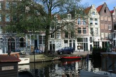 woonark in gracht