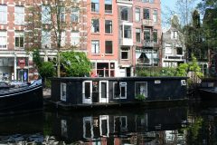 woonark in gracht